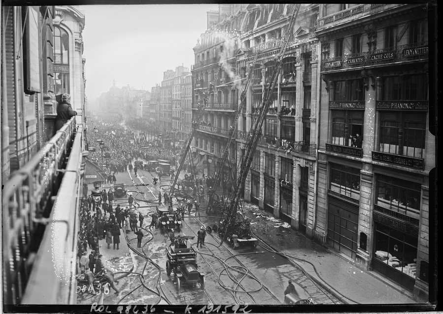 File:6-2-25, incendie rue Réaumur - btv1b531422848.jpg