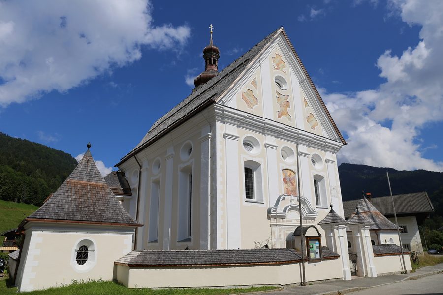 Parish church of St. Michael in Sachrang