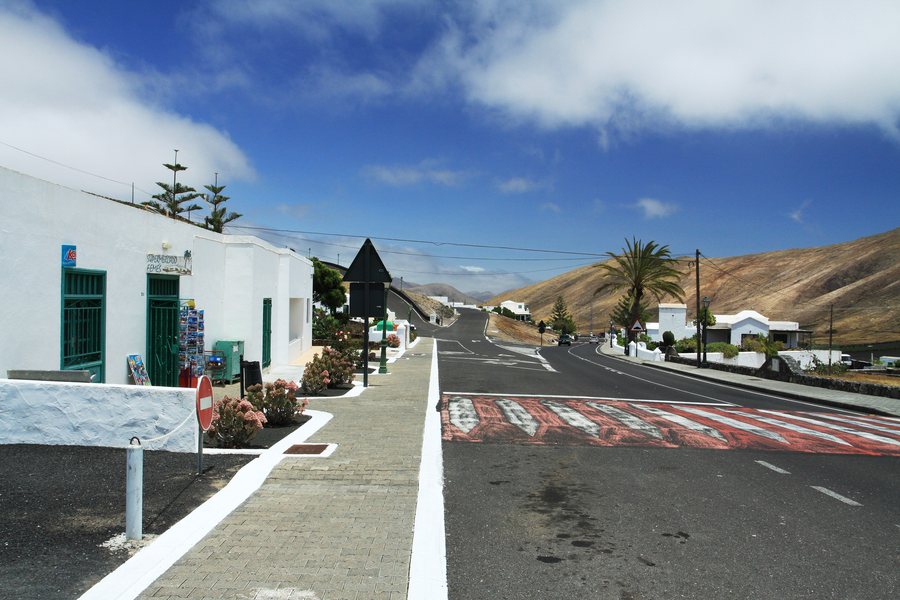 File:Femés village on Lanzarote, June 2013 (1).jpg