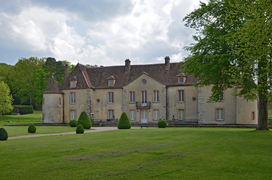 File:Chateau-de-Bois-le-Roi-a-Nailly-DSC 0137.jpg