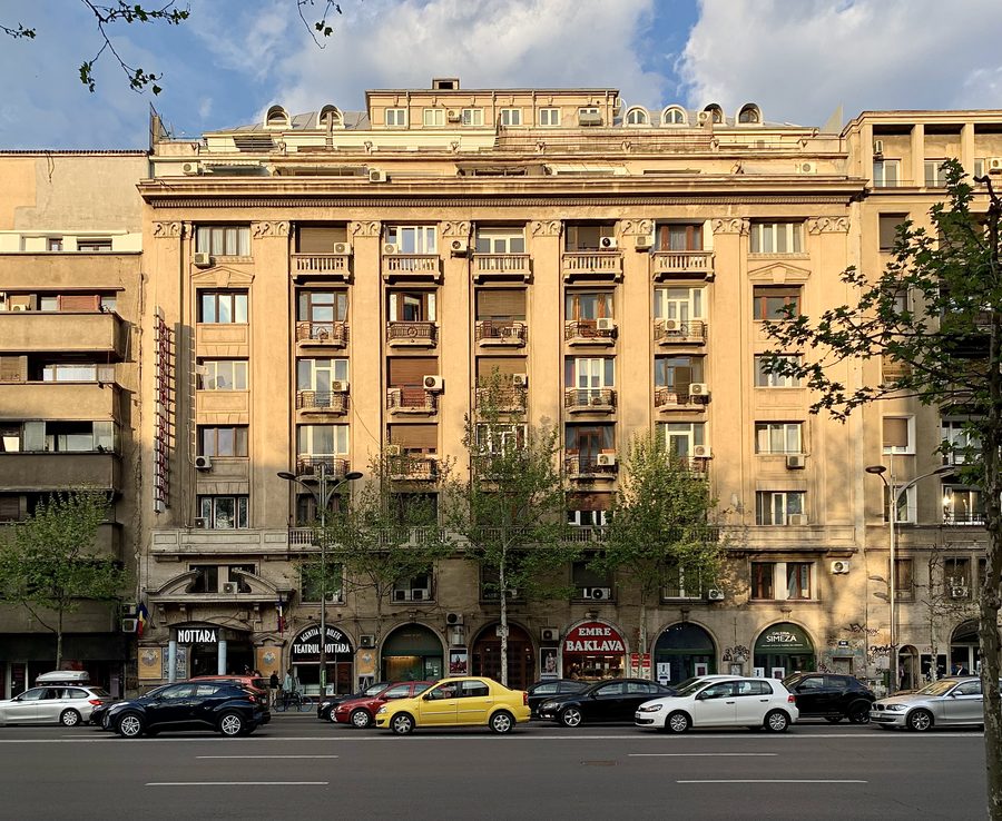Architektur am Bulevardul Gheorghe Magheru in Bukarest