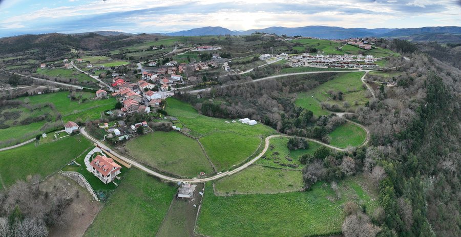 File:Canales, Udias.jpg
