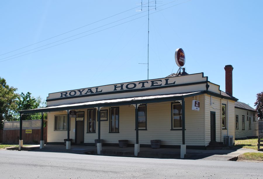 Royal Hotel, the Country Pub in Snake Valley, Victoria