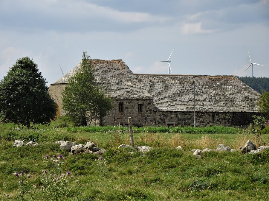 File:Ferme Reynaud, Cros de Géorand, Ardèche, France.jpg