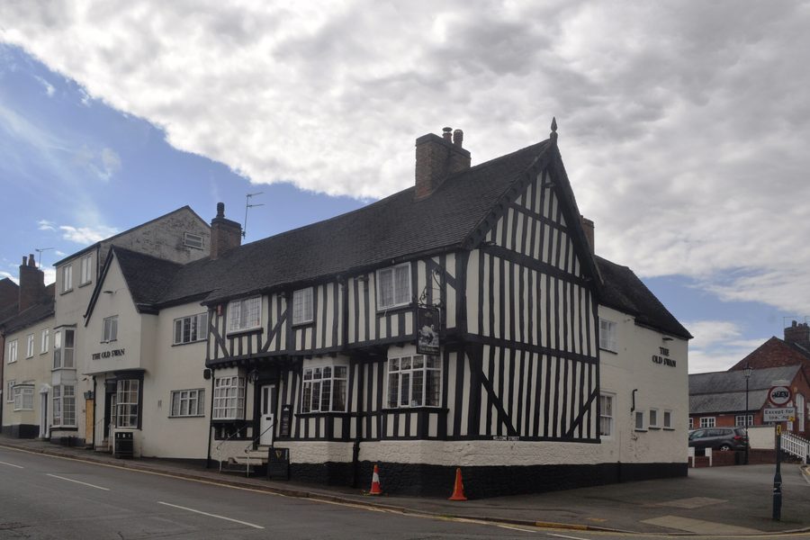 Old Swan Inn an der historischen Long Street in Atherstone