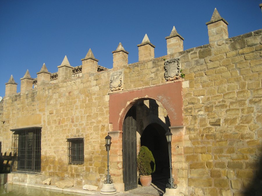 File:Palacio de Mengíbar (1).JPG