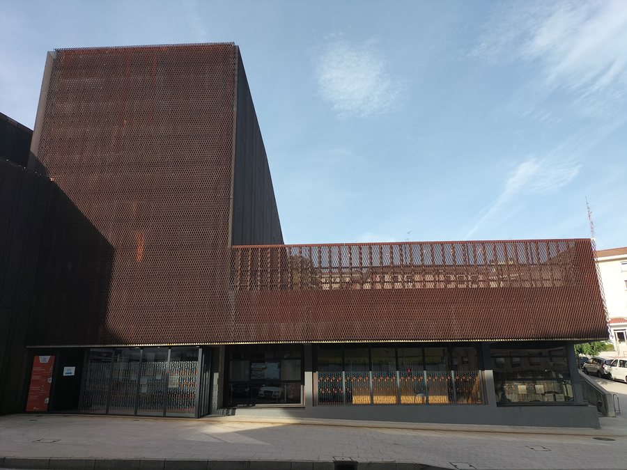 File:Biblioteca Pública Municipal de Ortuella.jpg