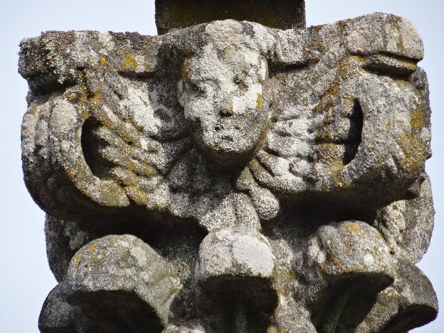 File:Detalle 2 cruceiro Varille, Partovia, O Carballiño.jpg
