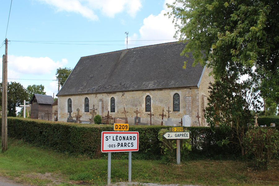 File:Saint-Léonard-des-Parcs.jpg