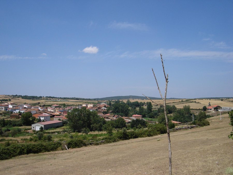 File:Vista general de Samir de los Caños - panoramio.jpg