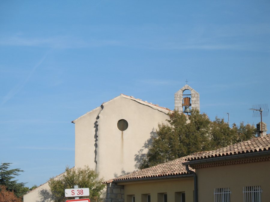File:Church of Plan-d'Aups-Sainte-Baume 5775.jpg