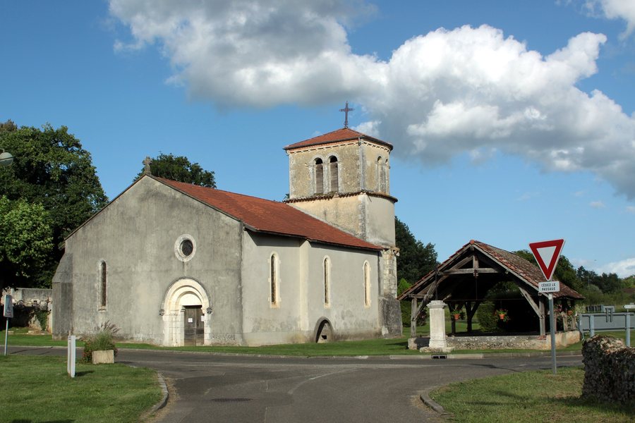 File:Lucbardez-et-Bargues Church.JPG