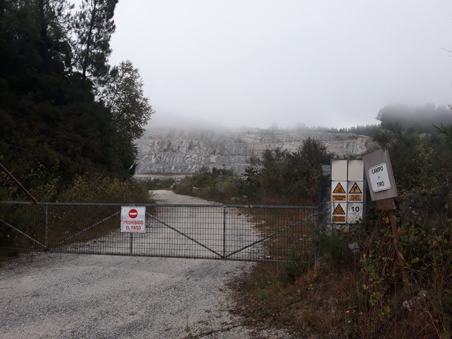 File:Cantera, Bascuas, Lugo.jpg