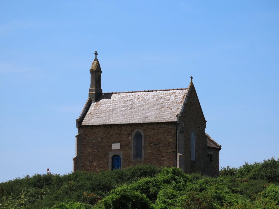 File:Chapelle Saint-Maurice de Morieux 01.jpg