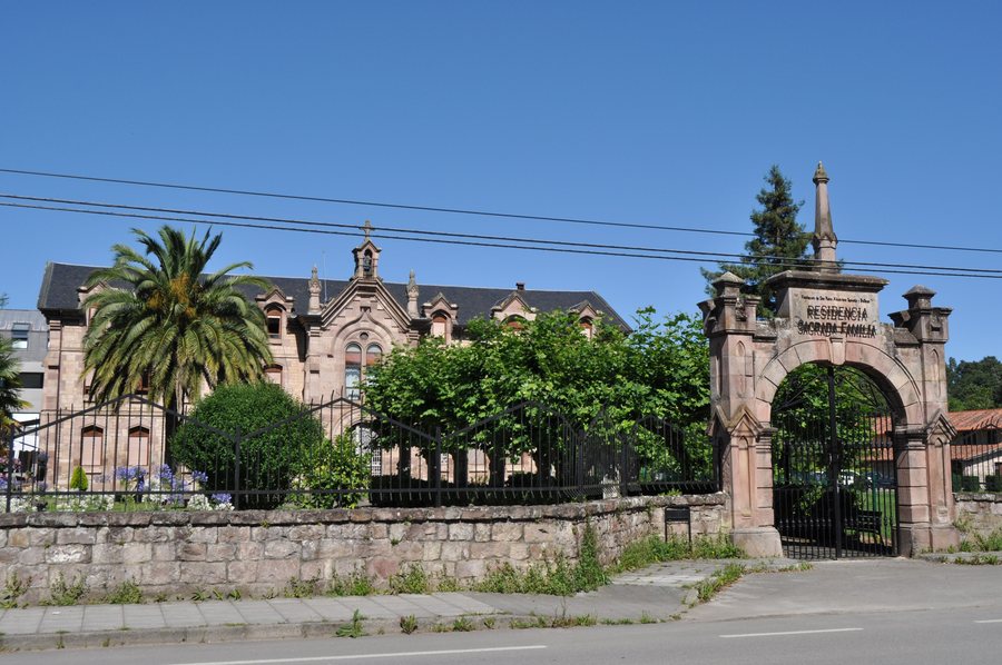 File:Carrejo (Cabezón de la Sal) - 001 (30672660566).jpg