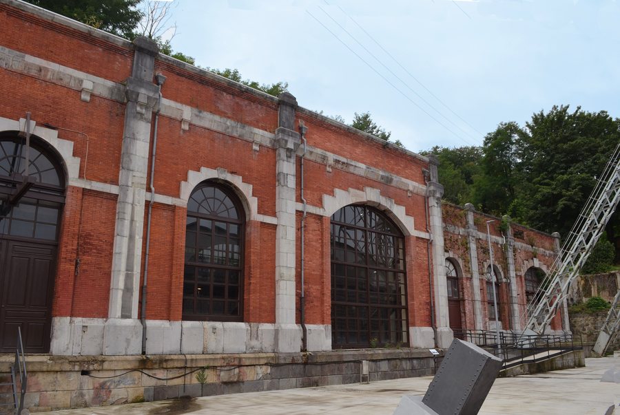 File:Pozu Fondón Langreo.jpg