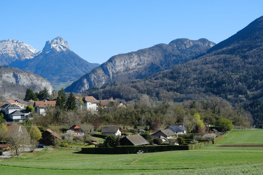 File:Nâves-Parmelan (51105292179).jpg
