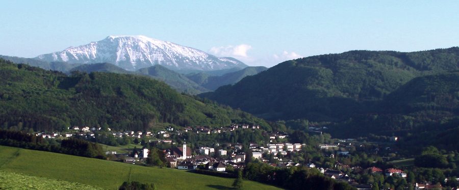 View of Scheibbs and the Ötscher in the landscape of the Mostviertel