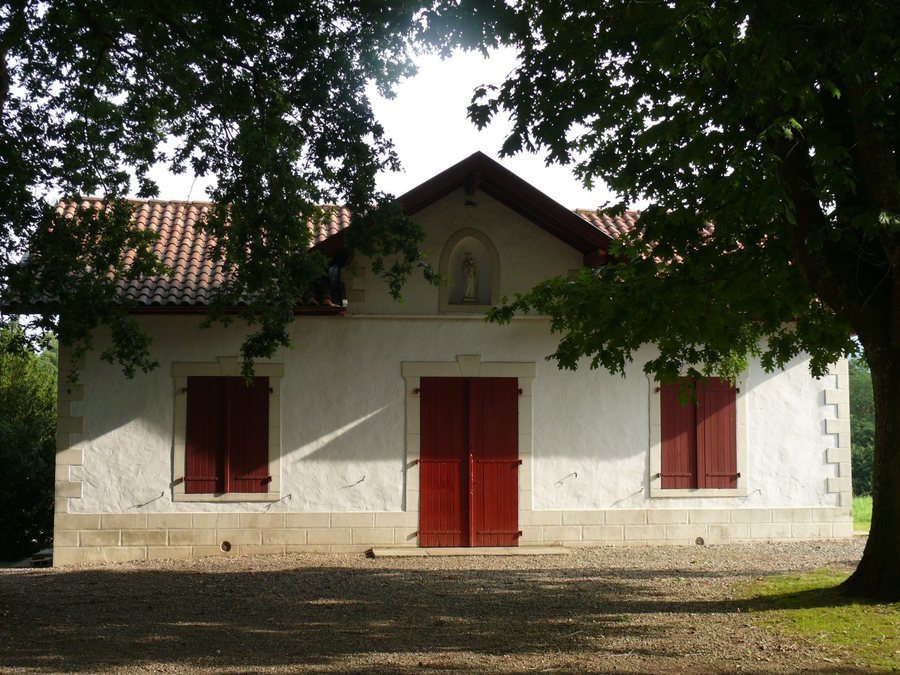 File:Larressore - Presbytère.jpg