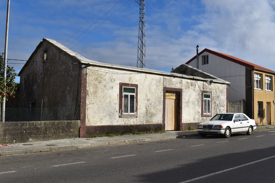 File:Caseta de legoeiros en Bormoio (A Agualada, Coristanco).jpg