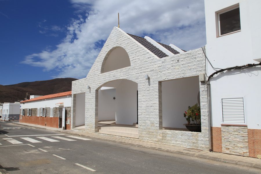 File:Tuineje Giniginámar - Calle el Carmen - Iglesia Nuestra Señora del Carmen 01 ies.jpg