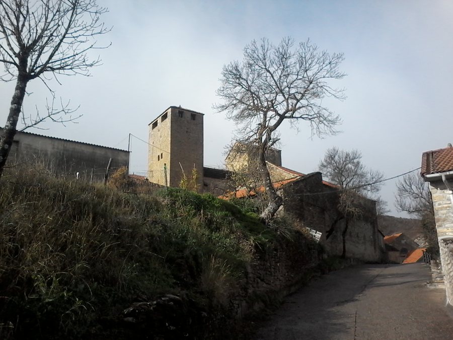 File:Castillo de Larrés- Huesca, España - panoramio.jpg