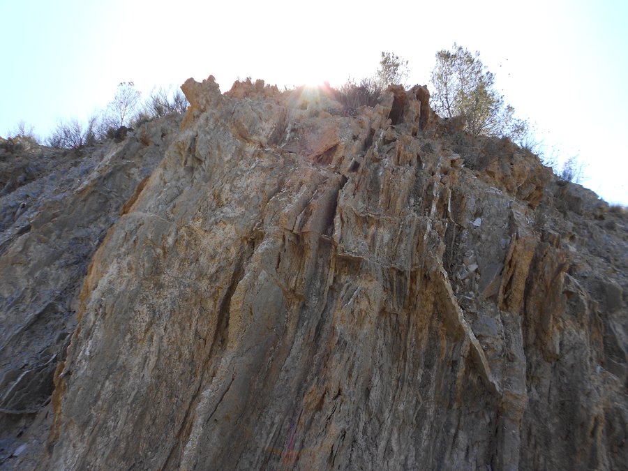 File:Formación rocosa en Sierra de la Tercia, Murcia.JPG