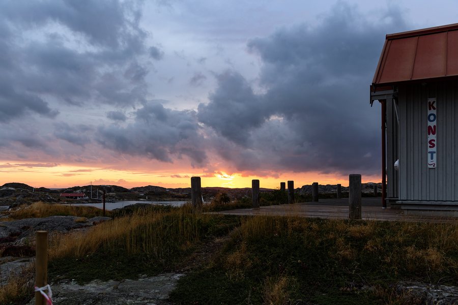 File:Bockholmssund Skärhamn Tjörn 2019 08 07 sunset 01.jpg