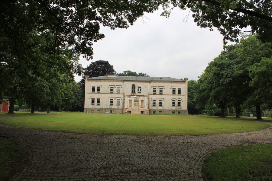 Manor house in Neu Poserin in Mecklenburg-Vorpommern