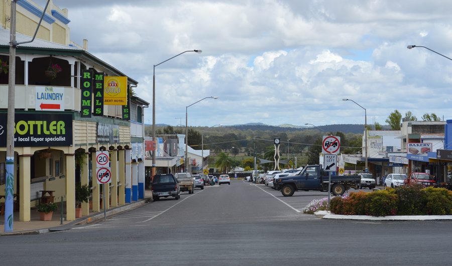 Newton Street, the main street of Monto in Queensland