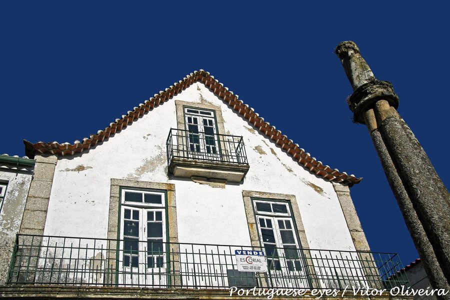 Historischer Pelourinho von Midões in Portugal