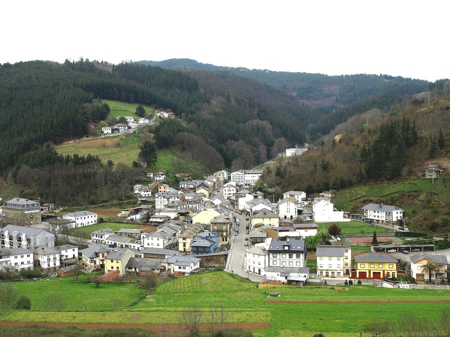 File:Navelgas vista panorámica.JPG