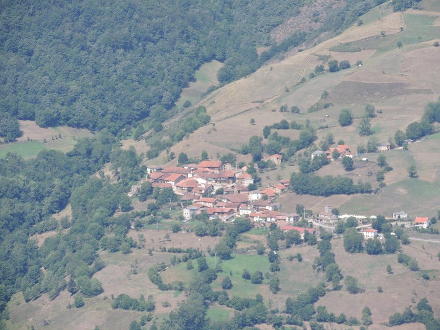 File:Pembes from Pico Jano.jpg