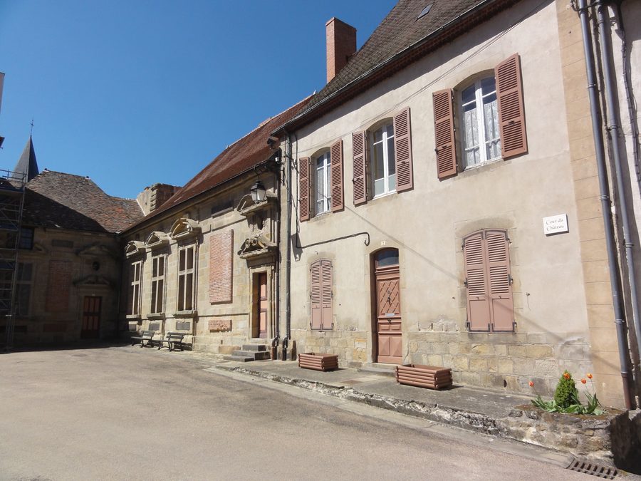 Courtyard of the château in Pionsat in the Puy-de-Dôme
