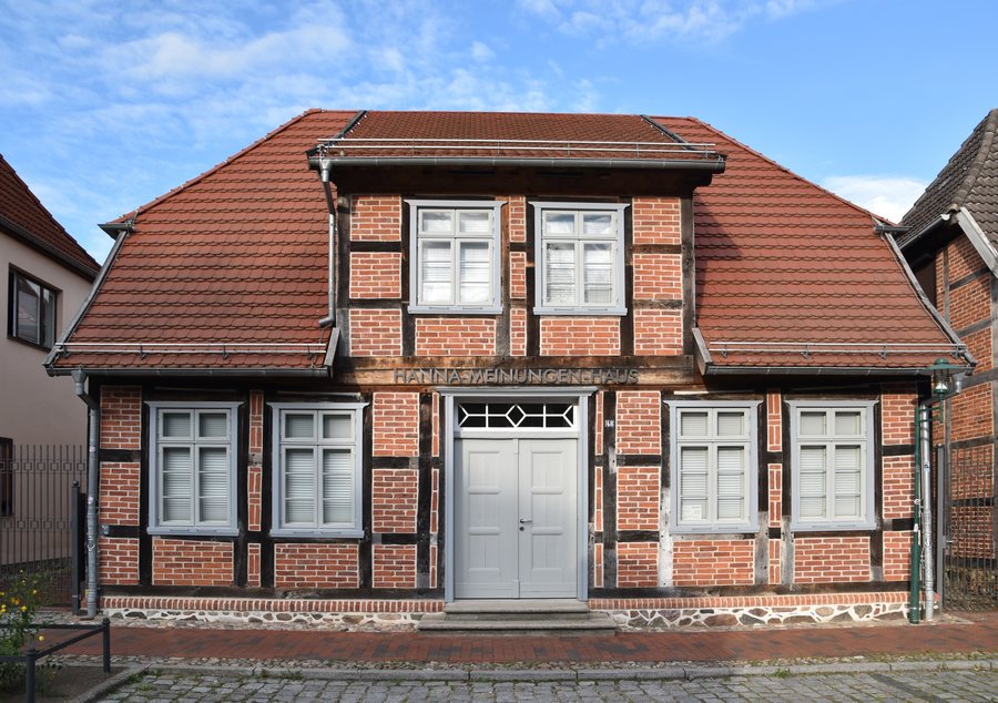 File:Hagenstraße 48 (Hagenow) Hanna-Meinungen-Haus 02.jpg