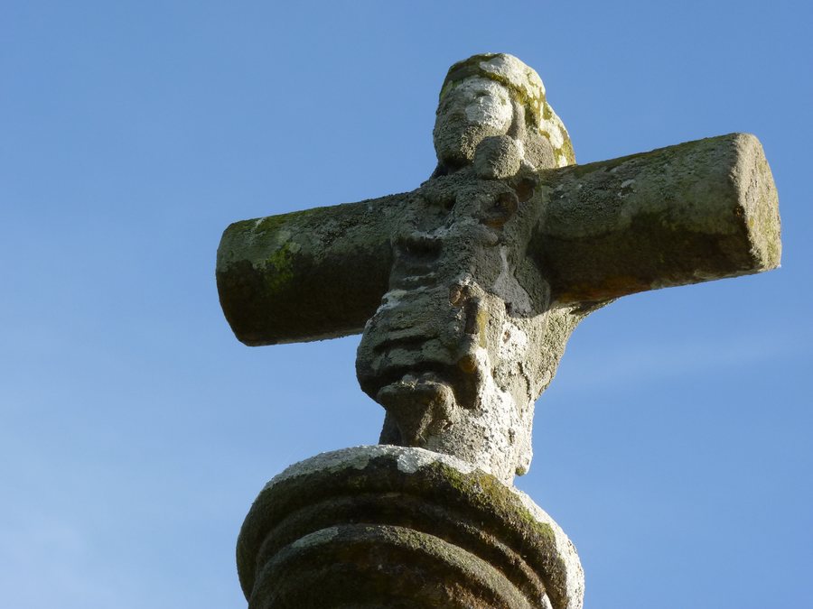 File:Croix de Wazh Cloz à Buhulien (Lannion) 03.JPG