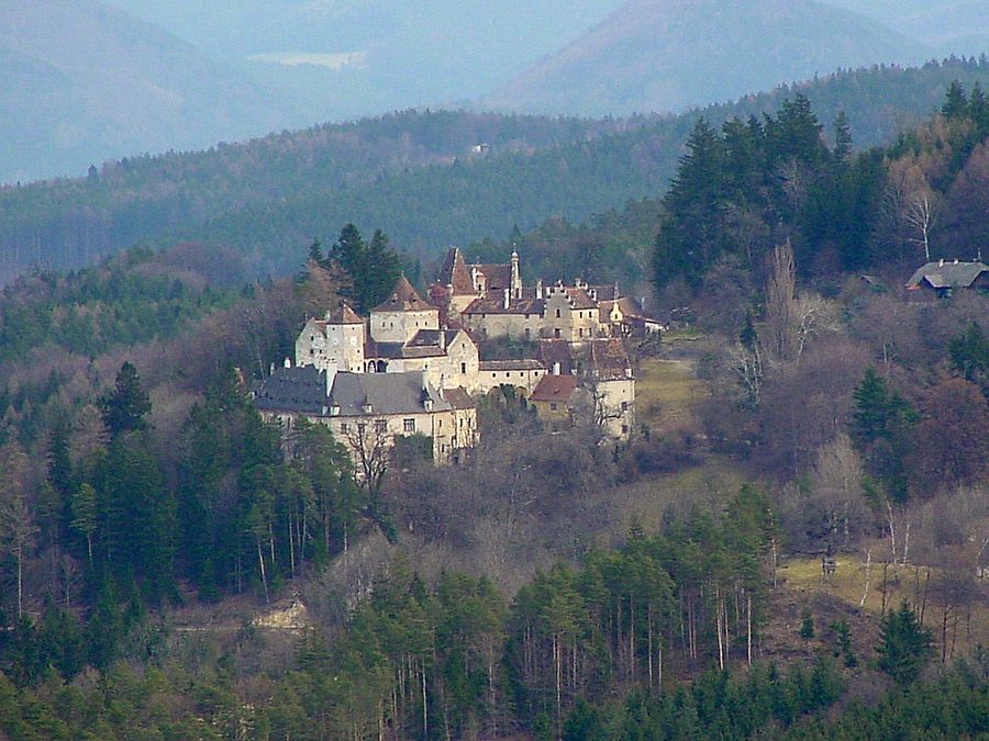 Steyersberg Castle in Warth, Lower Austria