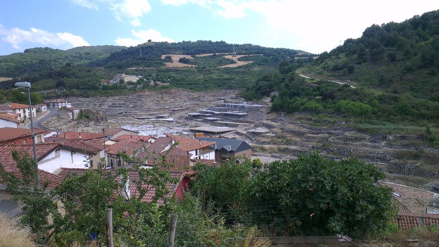 File:Elciego Spain 2012-08-02 16.26.24 (7720358292).jpg