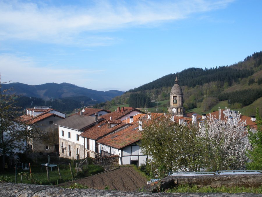 File:Leintz Gatzaga.jpg