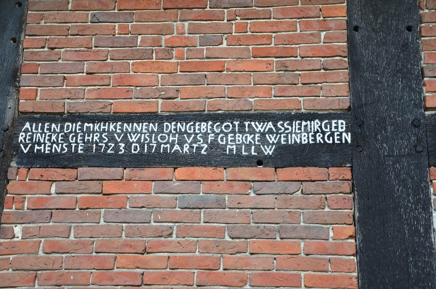 Beam inscription on a historic barn in the barn quarter of Bassum-Neubruchhausen