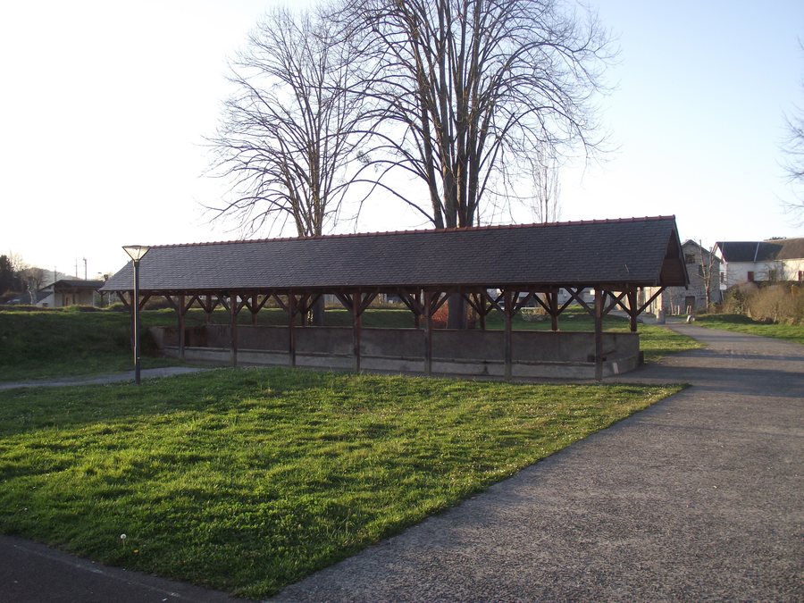 File:Lavoir de Coarraze (Pyrénées-Atlantiques, France).JPG