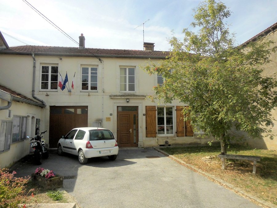 File:Doncourt-sur-Meuse, Mairie.jpg