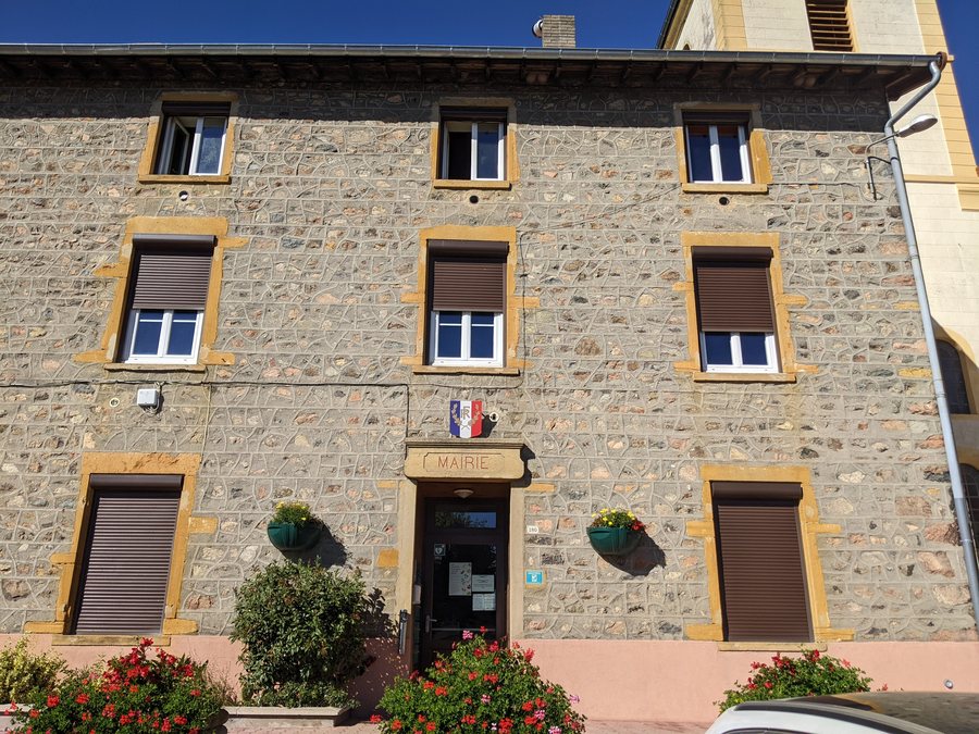File:Les Sauvages - Mairie (sept 2023).jpg