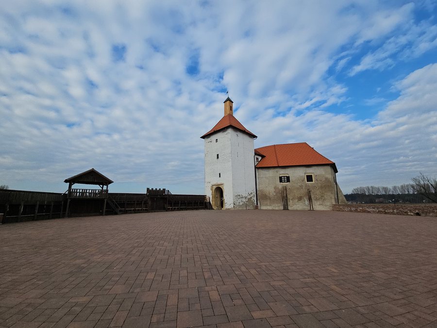 File:Stari grad Đurđevac.jpg