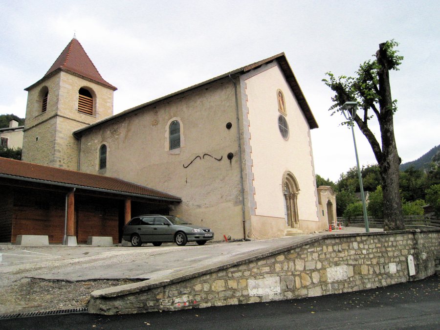 File:Glandage-eglise.jpg