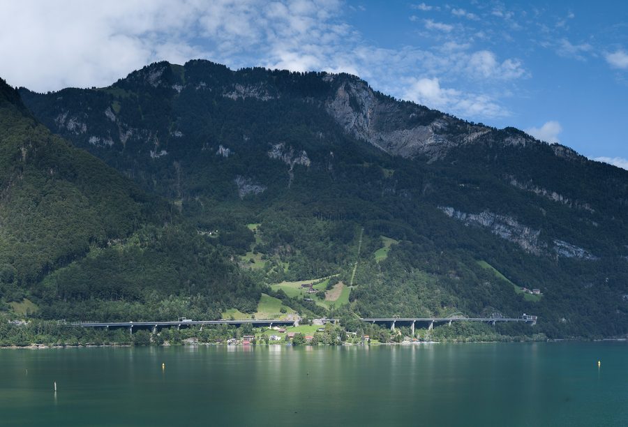 Lake Uri with mountain scenery