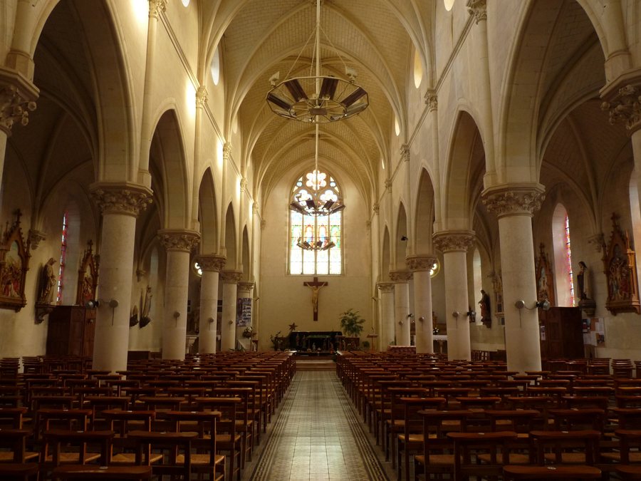 File:La Salle-de-Vihiers (49) Église Saint-Martin - Intérieur - 02.jpg