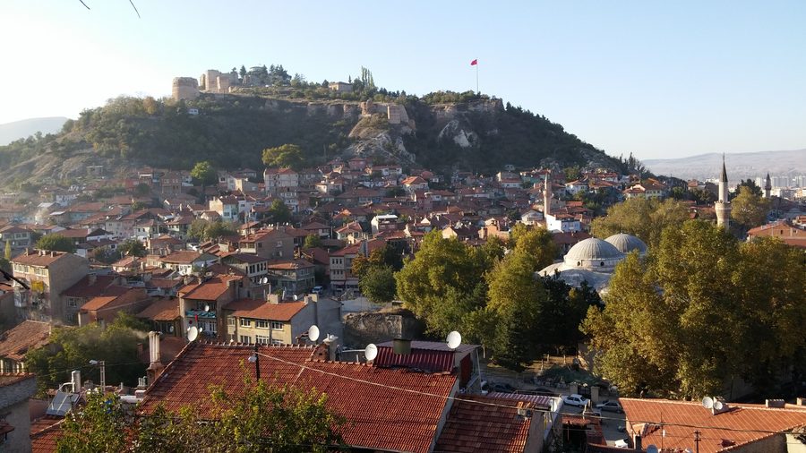 View of Kütahya Castle above the city
