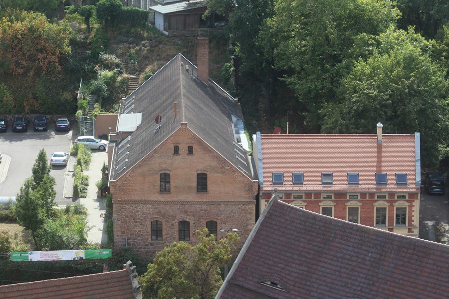 View from Giebichenstein Castle onto houses on Fährstraße in Halle (Saale)