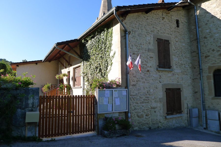 File:Mairie Saint-Thomas-en-Royans 2011-10-04-070.jpg